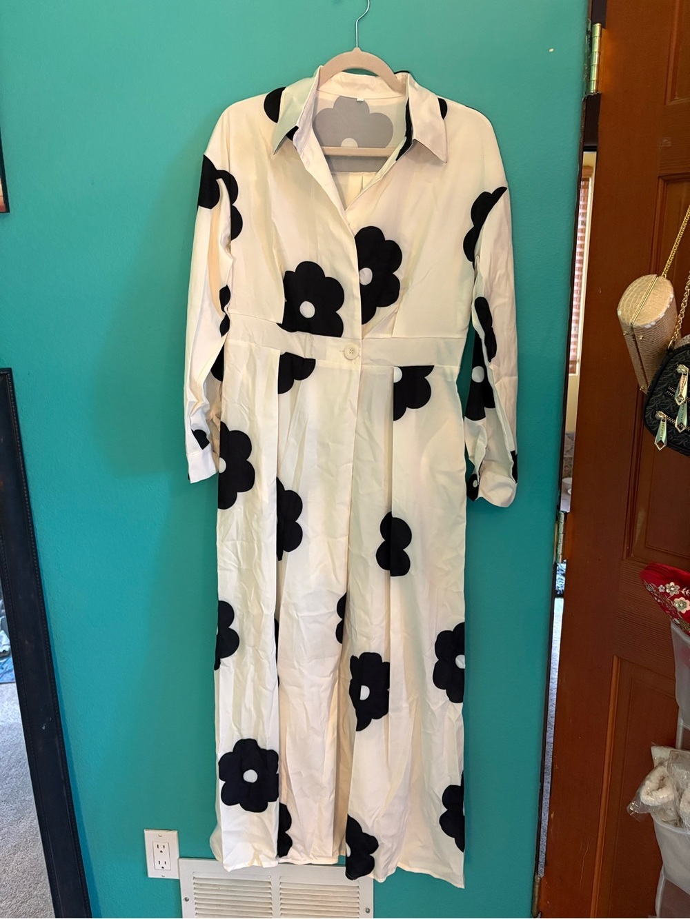 Cotton A Line flower maxi Dress with Pockets - Picture 2 of 8